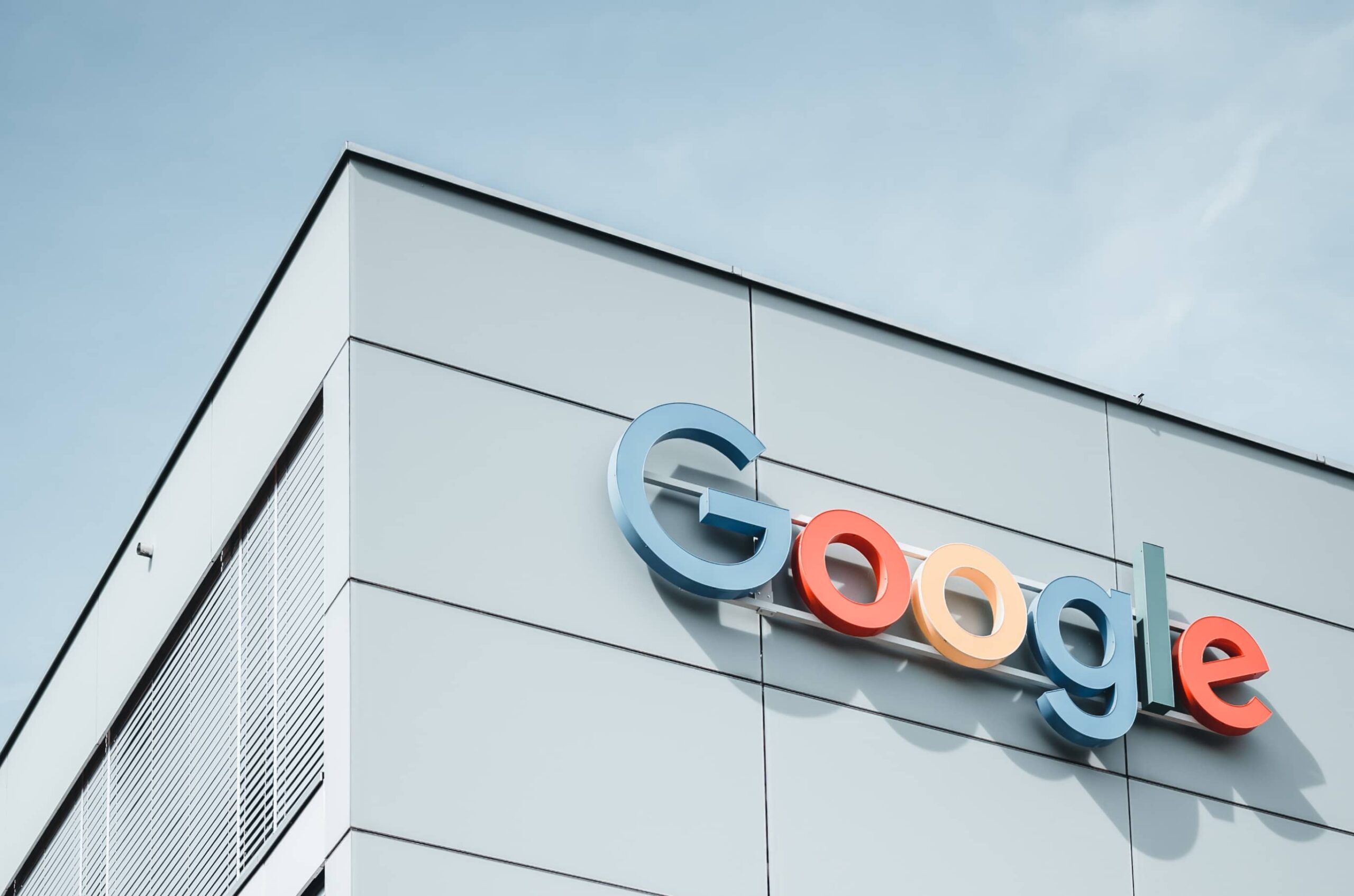 ¿Cómo aparecer en Google?